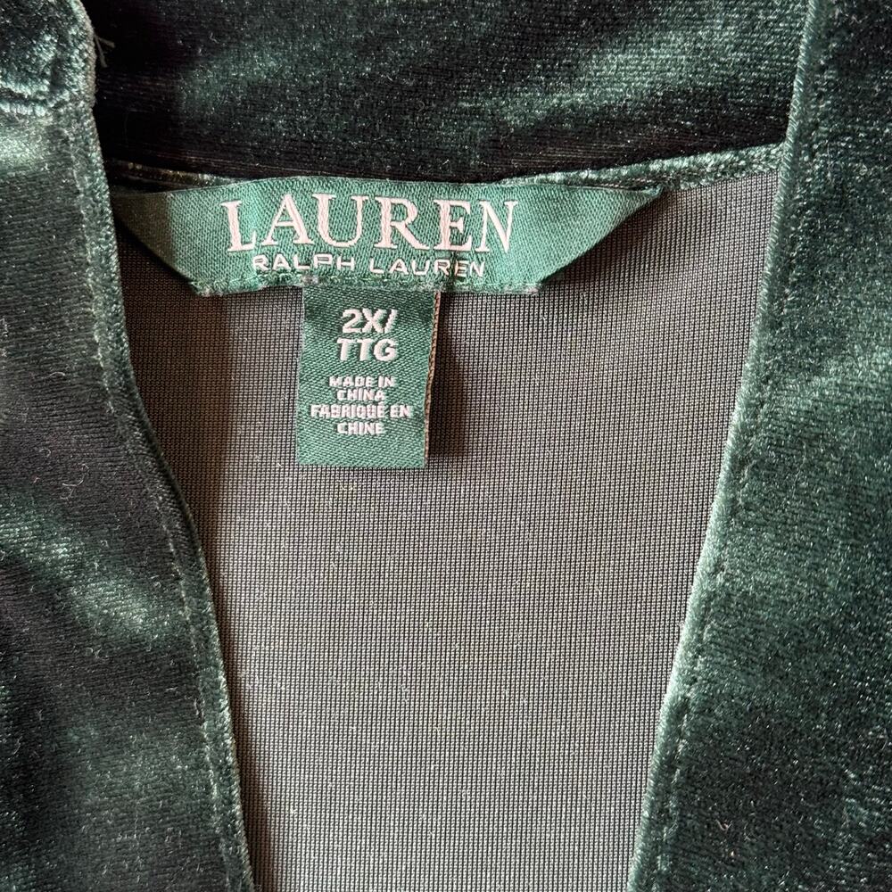 Lauren Ralph Lauren Women’s Size 2x Velour V-Neck Pull Over Shirt Emerald Green - Picture 7 of 10